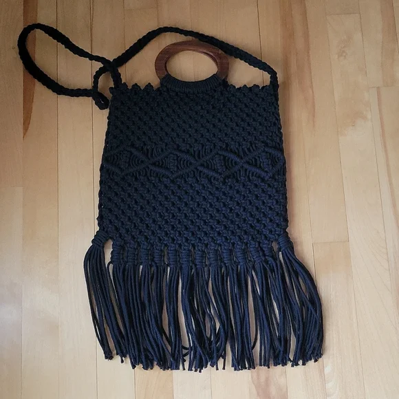 Danielle Nicole Black Fringe Crotchet Wooden Handle Crossbody Bag - Picture 11 of 13